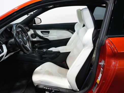 Used 2018 BMW M4 Coupe image 29