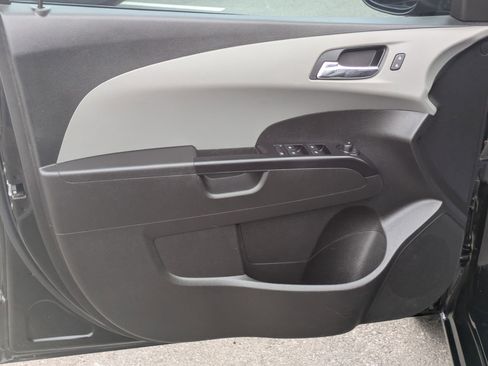 Used 2019 Chevrolet Sonic LT image 12