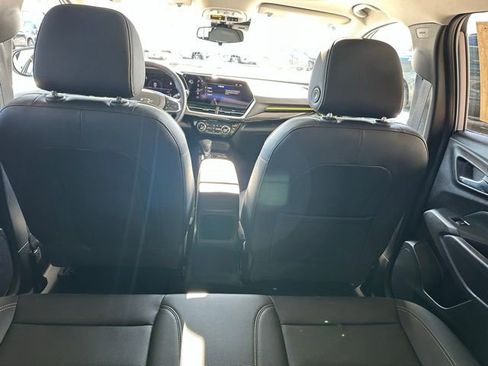 Used 2025 Chevrolet Trax ACTIV w/ Sunroof Package image 23