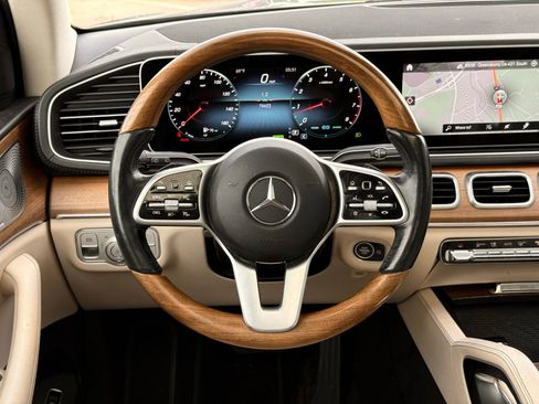 Used 2021 Mercedes-Benz GLS 450 4MATIC image 37