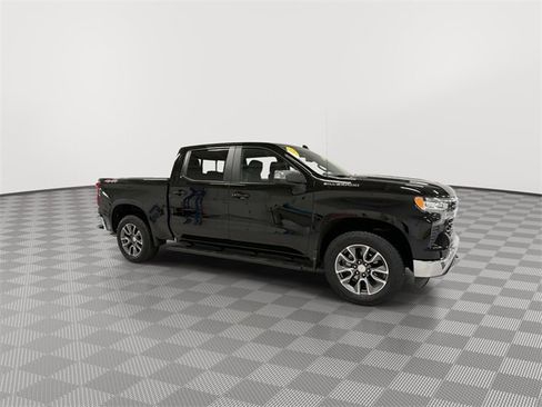 Certified 2025 Chevrolet Silverado 1500 LT w/ Convenience Package II image 13