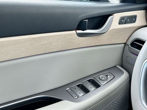 Used 2024 Hyundai Palisade Limited image 17