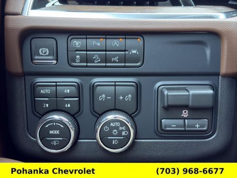 New 2026 Chevrolet Tahoe High Country AWD/4WD image 18