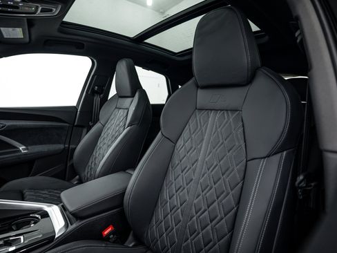 New 2025 Audi SQ5 Premium Plus image 16