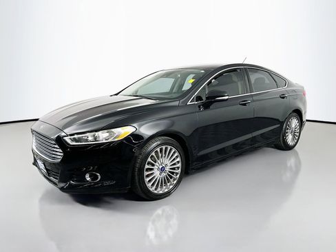 Used 2016 Ford Fusion Titanium image 4