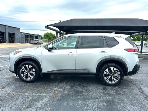 Used 2023 Nissan Rogue SV FWD image 5