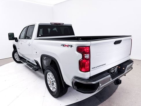 Used 2025 Chevrolet Silverado 3500 LT w/ Safety Package image 6