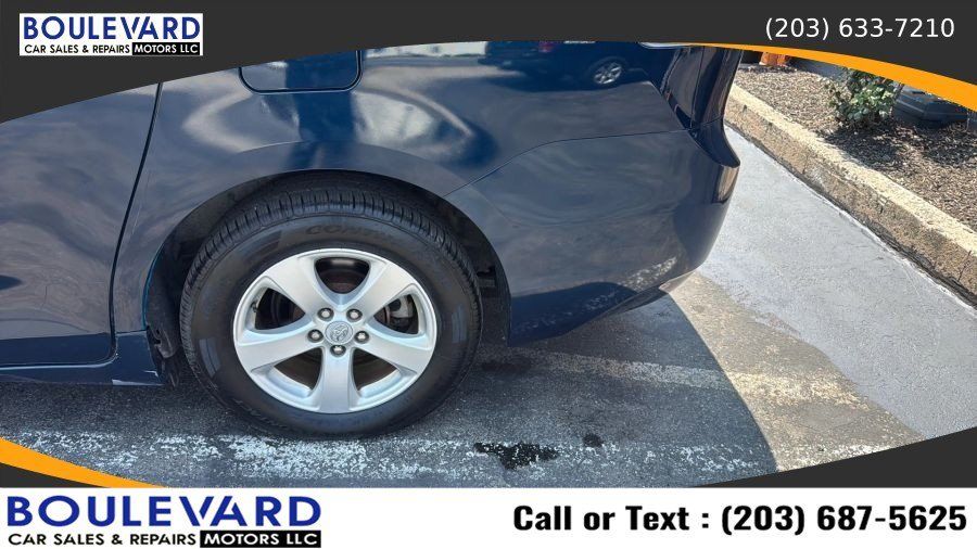 Used 2011 Toyota Sienna FWD image 10