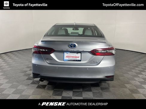 Used 2024 Toyota Camry XLE w/ Navigation Package FWD image 4