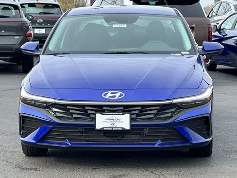 New 2026 Hyundai Elantra Blue image 9