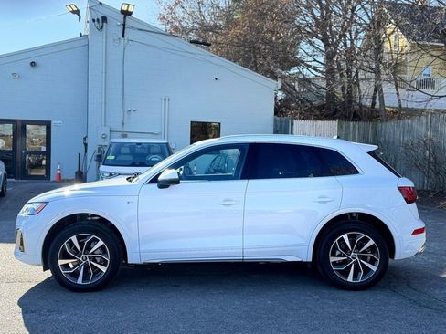 Used 2025 Audi Q5 2.0T Premium image 3