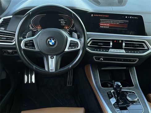 Used 2021 BMW X5 sDrive40i w/ M Sport Package image 12