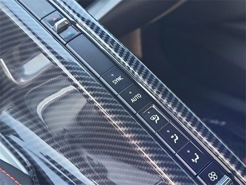 Used 2022 Chevrolet Corvette Stingray Coupe w/ Z51 Performance Package image 26