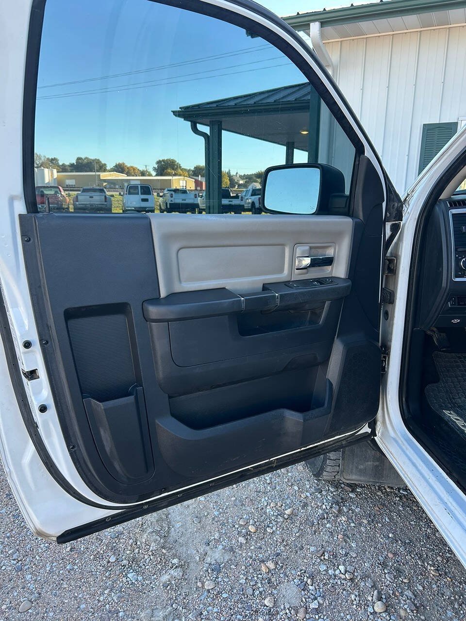 Used 2012 RAM 2500 SLT w/ Popular Equipment Group AWD/4WD image 11