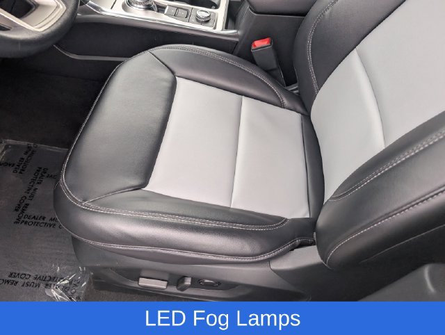 Used 2024 Ford Explorer XLT w/ Equipment Group 202A AWD/4WD image 22