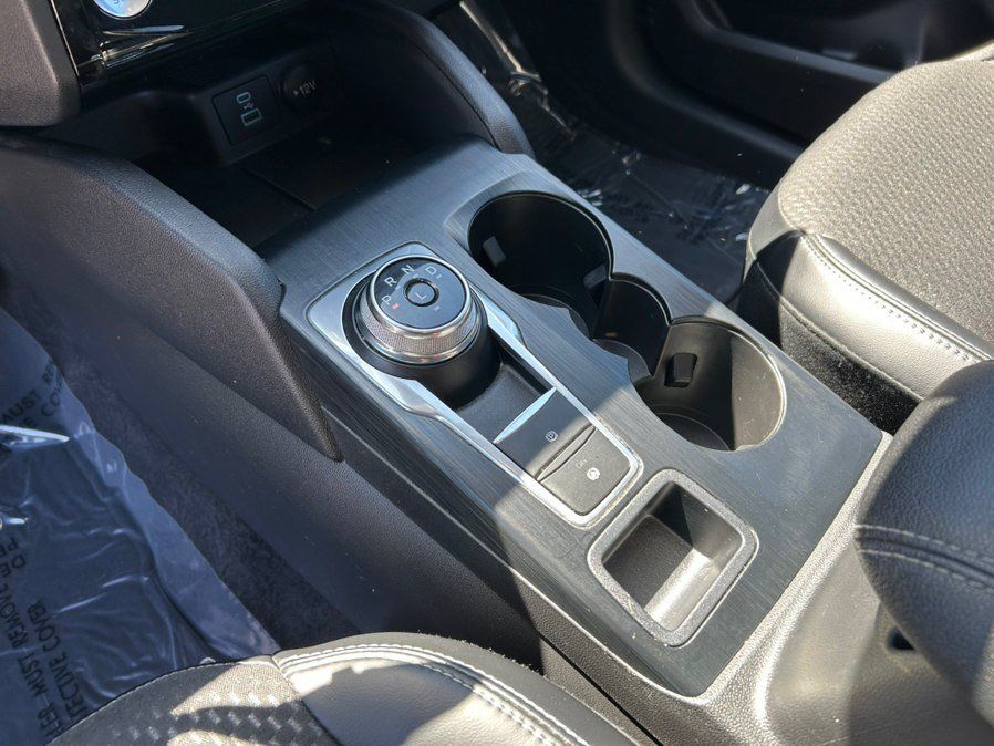 Used 2023 Ford Escape SE FWD image 23