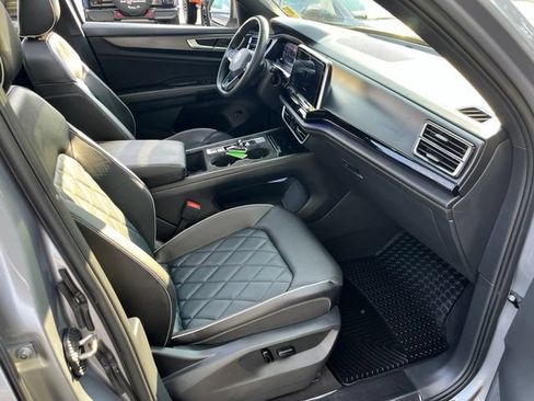 Used 2024 Volkswagen Atlas Cross Sport SEL Premium R-Line AWD/4WD image 23