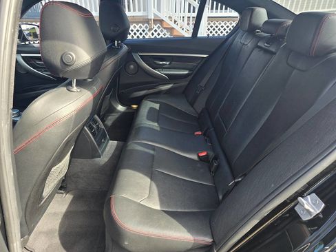 Used 2018 BMW 330i xDrive Sedan image 19