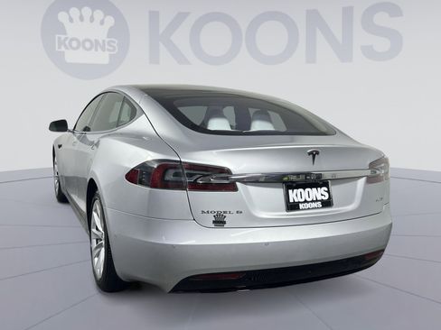 Used 2017 Tesla Model S 90D image 4