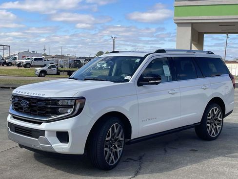 New 2026 Ford Expedition Platinum w/ Platinum Ultimate Package image 7