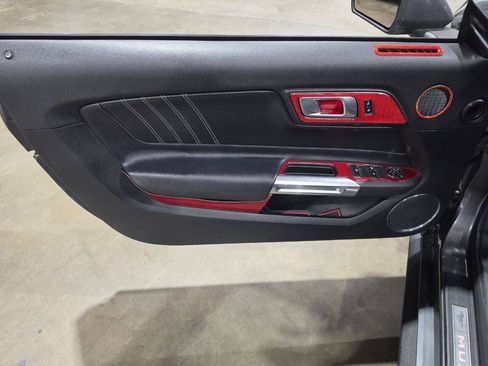 Used 2020 Ford Mustang Premium RWD image 29