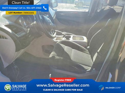 Used 2015 Dodge Grand Caravan SXT image 9