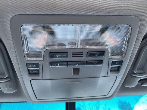 Used 2013 Toyota Camry SE image 25