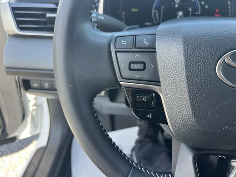 Used 2025 Toyota Camry SE w/ Multimedia Upgrade Package FWD image 19