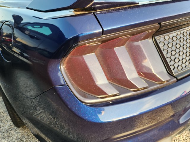 Used 2018 Ford Mustang GT Premium w/ GT Performance Package RWD image 7