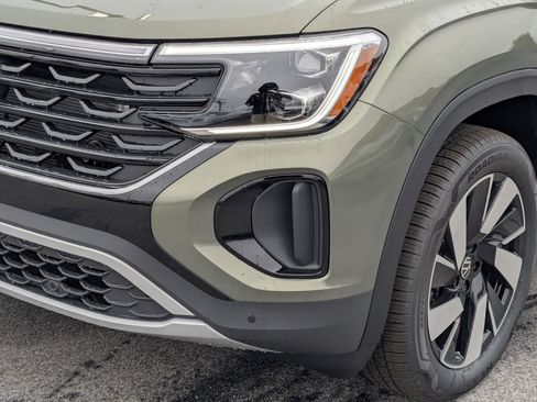 New 2026 Volkswagen Atlas Cross Sport SE image 9