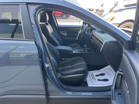 Used 2025 MAZDA CX-50 AWD 2.5 S w/ Weather Package image 37