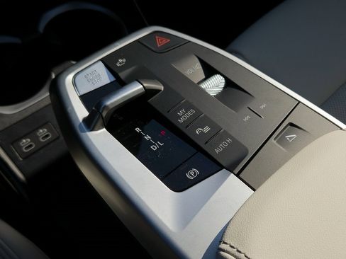 New 2026 BMW X1 xDrive28i w/ Technology Package image 12
