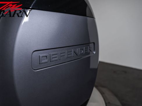 Used 2024 Land Rover Defender 110 S image 13