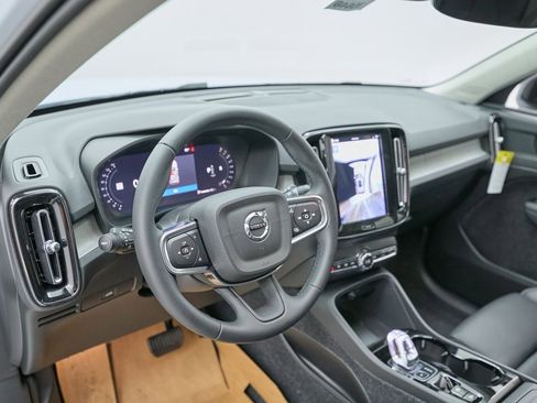 New 2026 Volvo XC40 B5 Plus w/ Protection Package Premier image 13