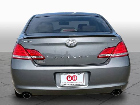 Used 2007 Toyota Avalon XLS FWD image 4