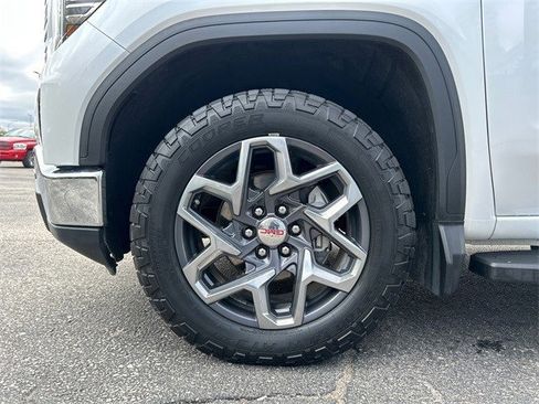 Used 2022 GMC Sierra 1500 SLT w/ SLT Premium Plus Package image 10