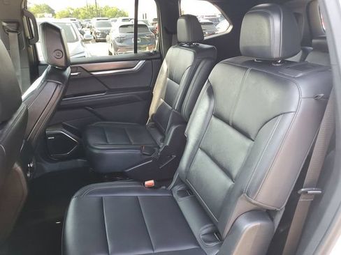 Used 2024 GMC Acadia Elevation AWD/4WD image 30