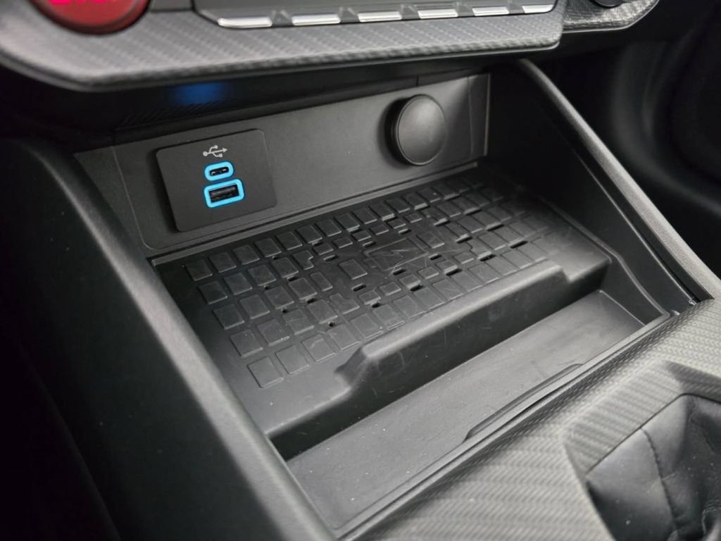 Used 2024 Ford Mustang GT Premium RWD image 34