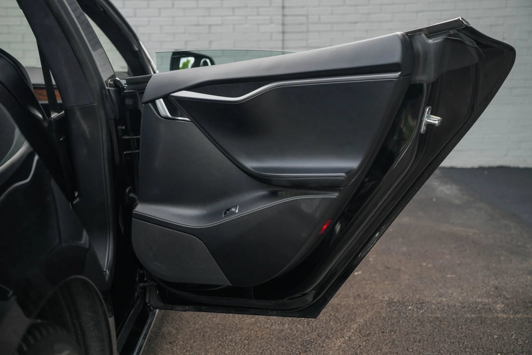 Used 2019 Tesla Model S 75D AWD/4WD image 32