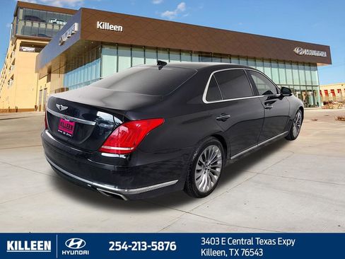 Used 2018 Genesis G90 5.0 Ultimate RWD image 8