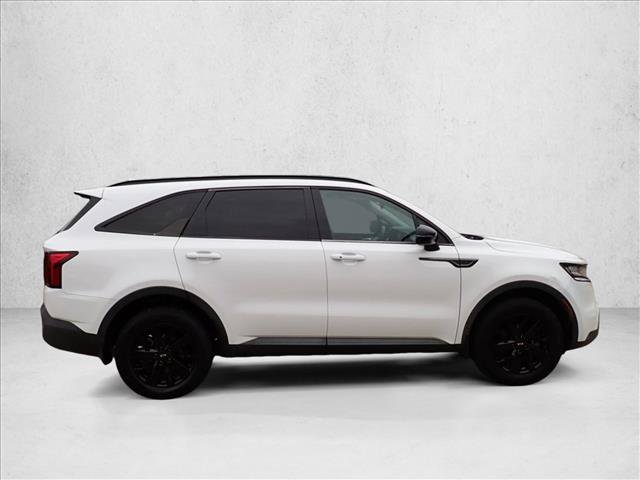 Used 2021 Kia Sorento S w/ Panoramic Sunroof Package AWD/4WD image 5