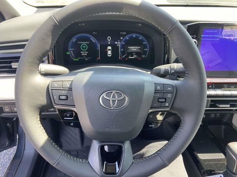 New 2026 Toyota Camry XLE FWD image 25