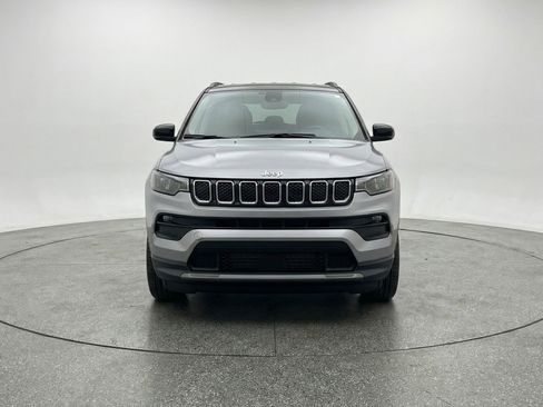 Used 2025 Jeep Compass Limited image 2