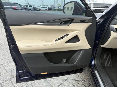 Used 2023 INFINITI QX60 Luxe w/ Cargo Package FWD image 10
