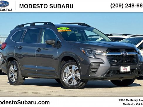 Used 2025 Subaru Ascent Premium w/ Premium Package image 1