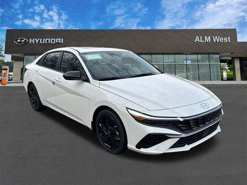 New 2026 Hyundai Elantra SEL Sport Premium FWD image 4