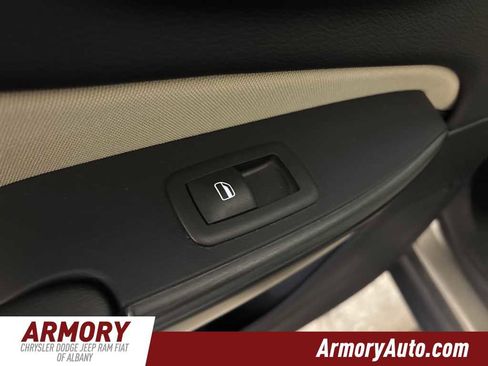 Used 2016 Jeep Cherokee Latitude w/ Comfort/Convenience Group image 28