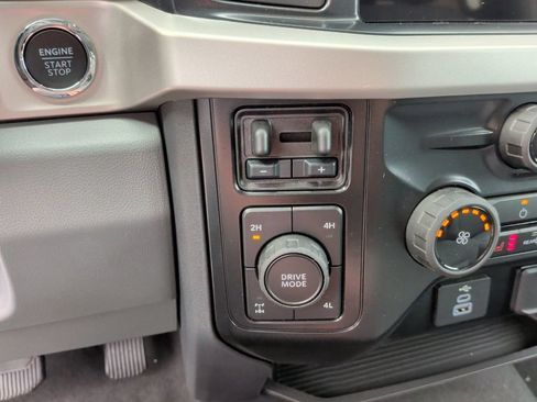 New 2026 Ford F250 XLT w/ XLT Premium Package AWD/4WD image 27