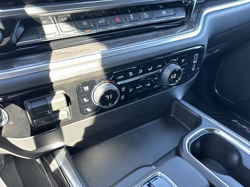 New 2026 Chevrolet Silverado 1500 LTZ w/ Z71 Off-Road Package AWD/4WD image 29
