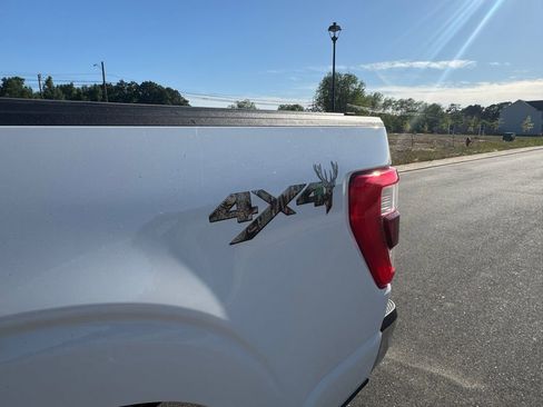 Used 2021 Ford F150 Lariat w/ Equipment Group 501A Mid AWD/4WD image 11